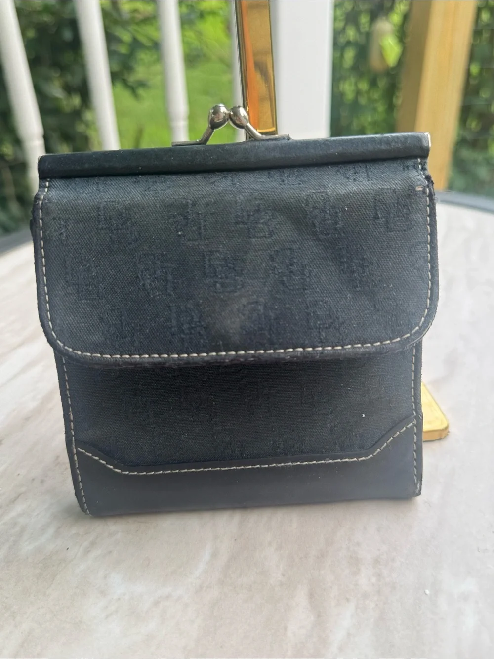 Dooney & Bourke Black Leather Card Wallet with Contrast Stitching